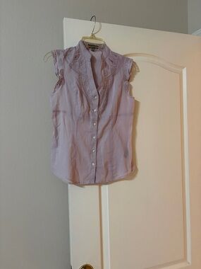 Express Lavender Sleeveless Button-Down Top with Lace Yoke